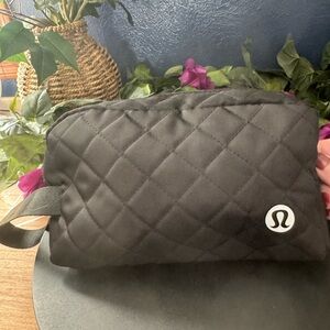 NWOT Lululemon Black Nylon Toiletries Bag